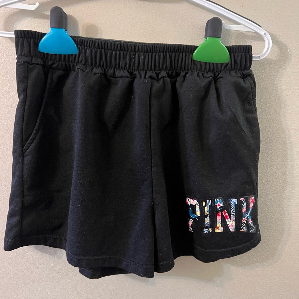 SET Black PINK Logo Shorts and T-shirt